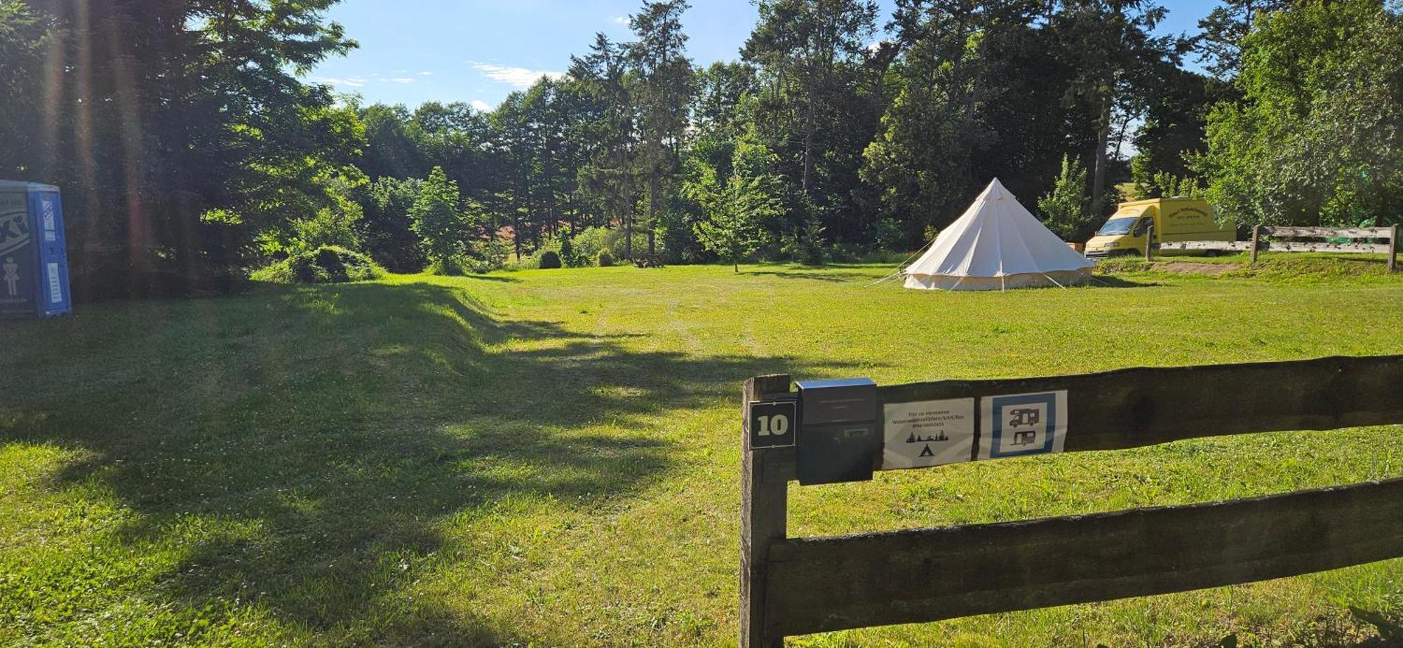 Wohnmobilstellplatz In Mecklenburg-vorpommern Ab Juni Dixi Wc Campsite *
